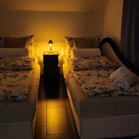 Crassula Lux Διαμέρισμα *