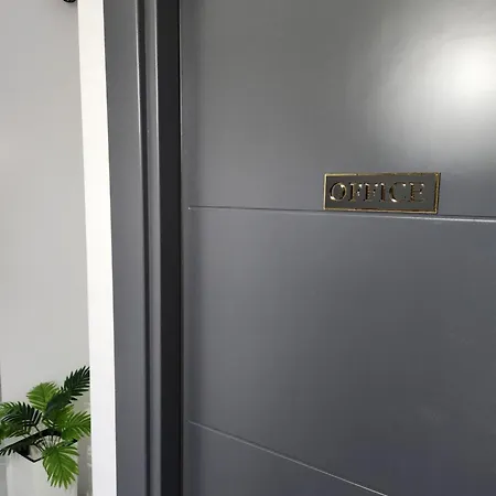 Διαμέρισμα Crassula Lux *