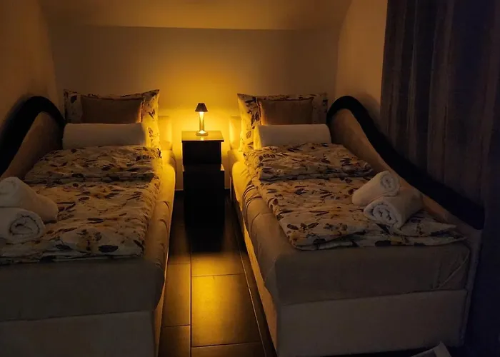 Crassula Lux Apartament *